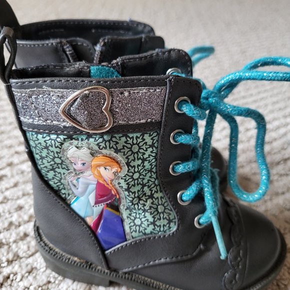 Frozen Princess Baby Boots Size 6 - Picture 2 of 7